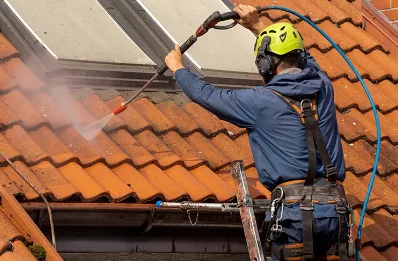 Démoussage et hydrofuge de toiture à Brutelles